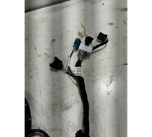 Электропроводка двери передняя левая