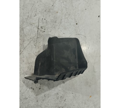 Накладка крыла передняя левая