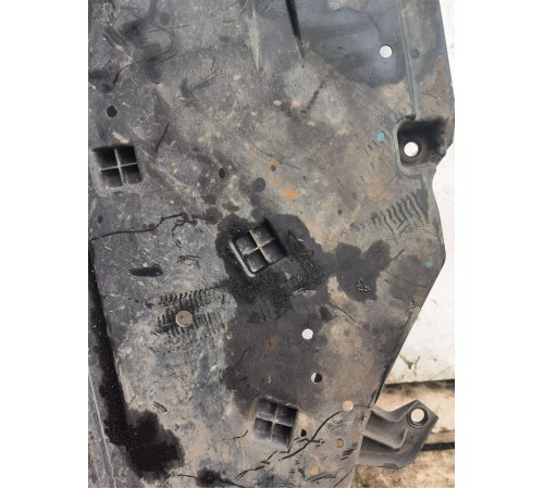 Защита днища (задняя левая)