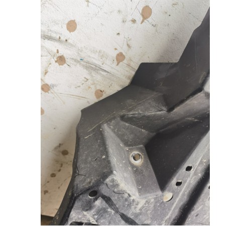 Защита днища (задняя левая)