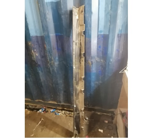 Накладка порога левая