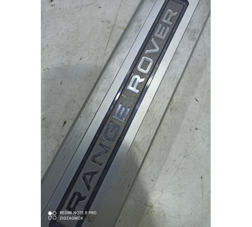 Накладка порога (передняя левая)