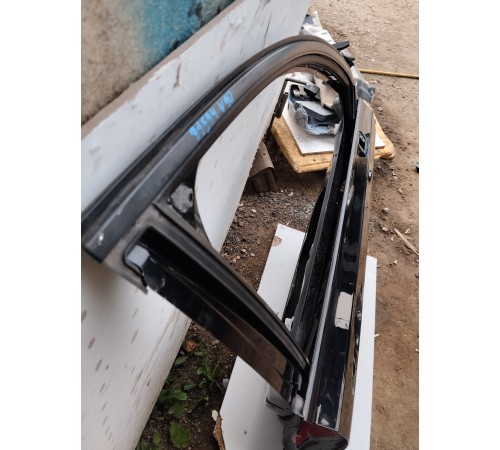 Дверь (передняя, правая)