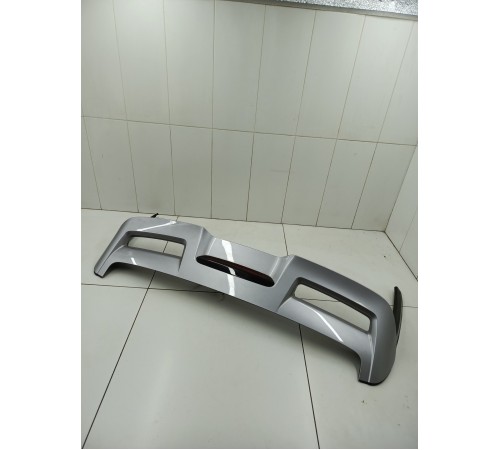 Спойлер крышки багажника