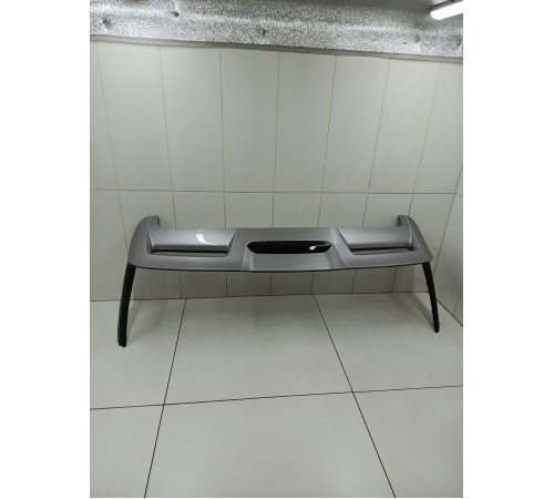 Спойлер крышки багажника