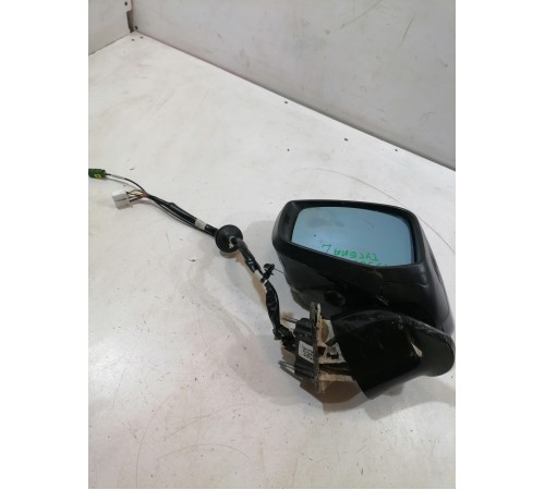 Зеркало заднего вида боковое левое