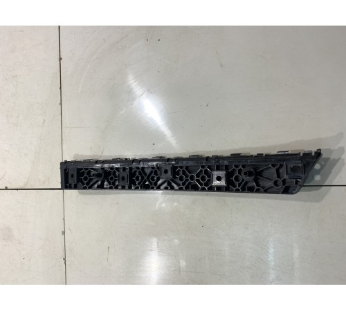 Кронштейн заднего бампера (левый)