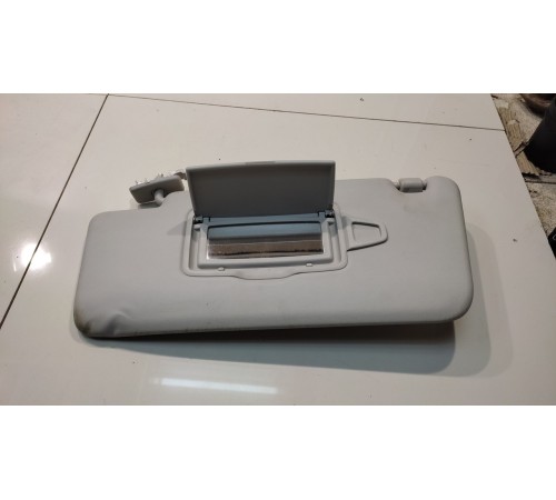 Козырек солнцезащитный (левый)