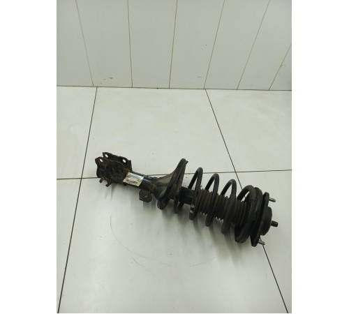 Амортизатор подвески передний правый в сборе