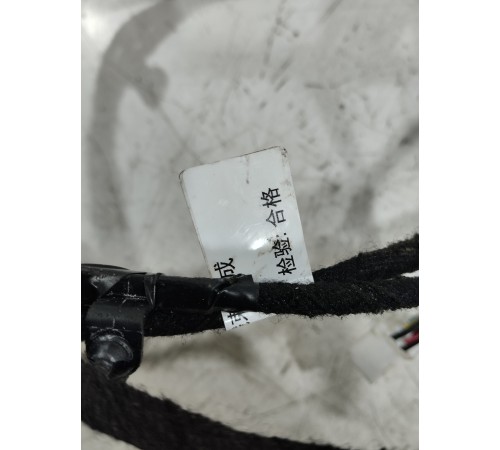 Электропроводка центральной консоли салона