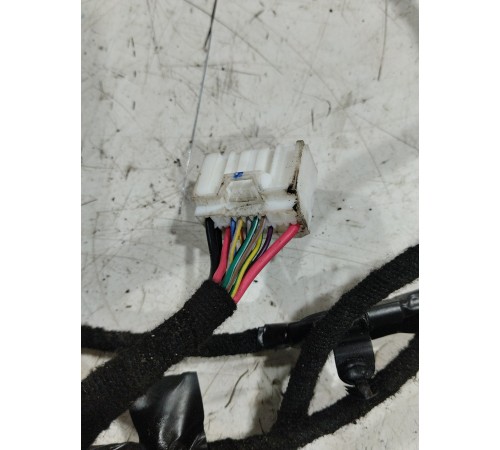 Электропроводка центральной консоли салона