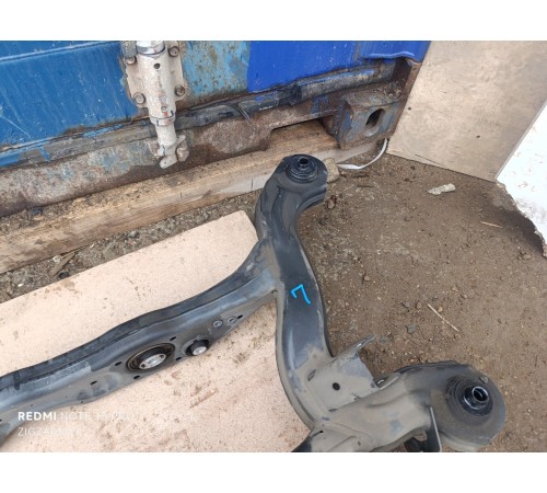 Балка подвески задняя, подрамник