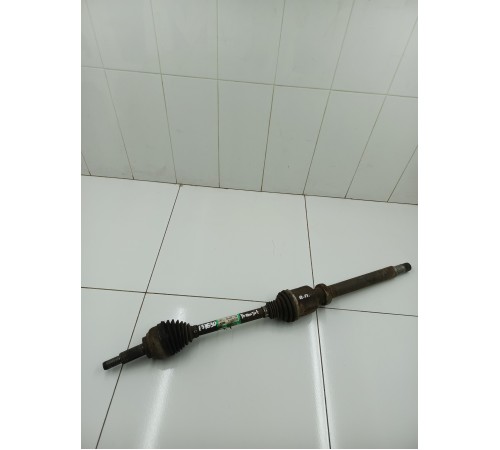 Полуось (привод) передний правый