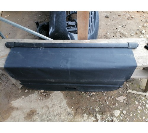 Шторка багажника