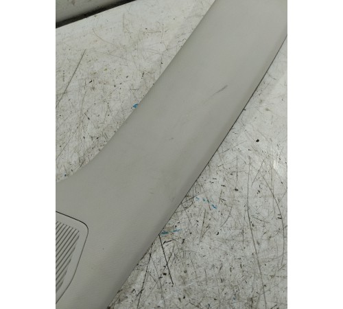 Обшивка стойки лобового стекла левая