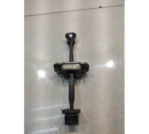 Ограничитель двери (передний, правый)