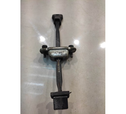 Ограничитель двери (передний, правый)