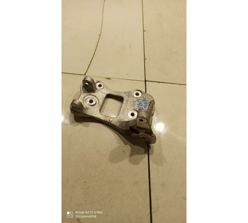 Кронштейн генератора