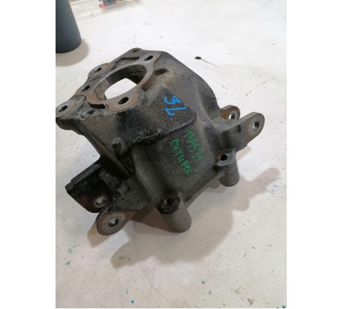 Кулак поворотный задний левый