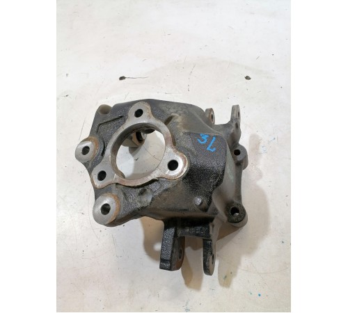 Кулак поворотный задний левый