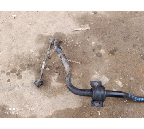 Стабилизатор передний