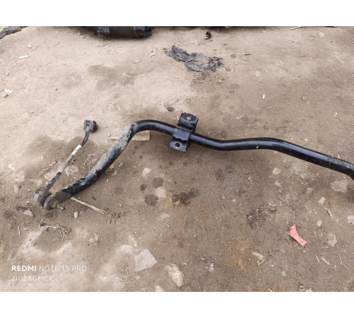 Стабилизатор передний