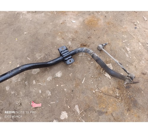 Стабилизатор передний