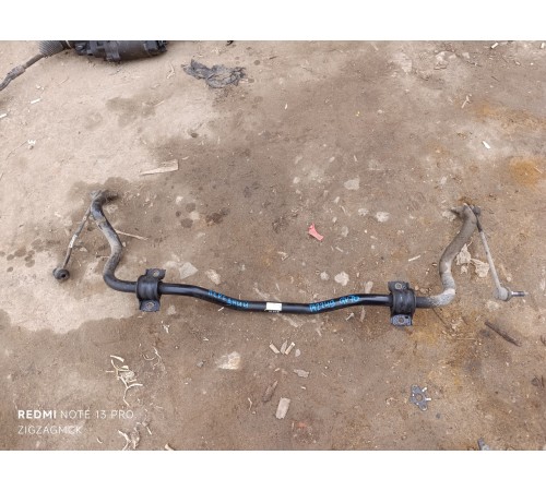 Стабилизатор передний