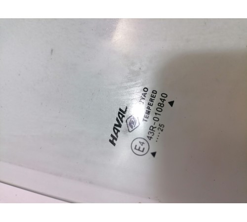 Стекло задней правой двери