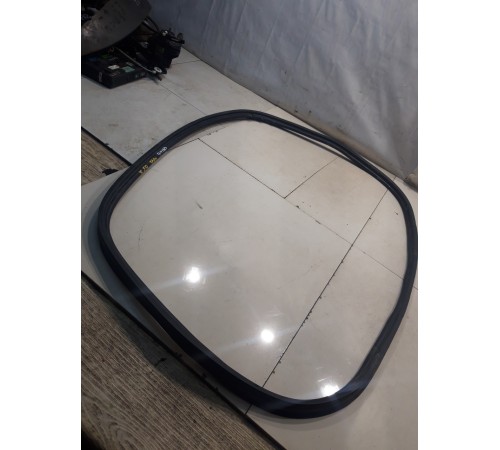 Уплотнитель крышки багажника