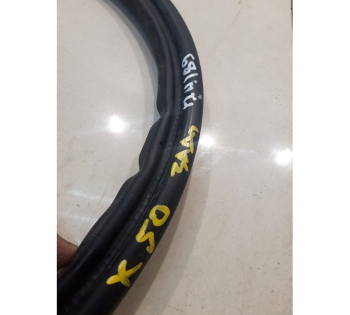 Уплотнитель крышки багажника