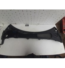 Решетка стеклоочистителя (жабо)