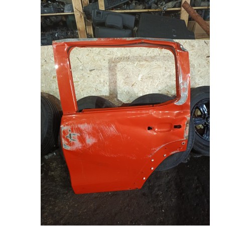 Дверь задняя левая