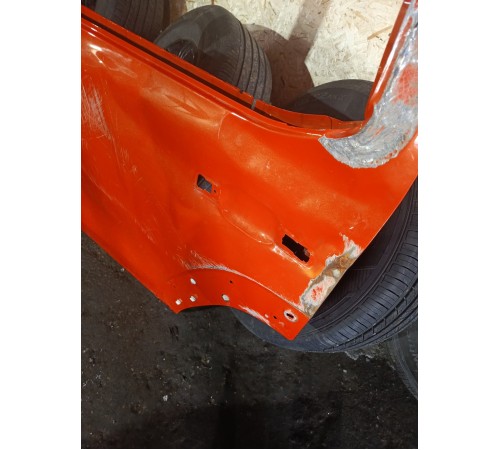 Дверь задняя левая