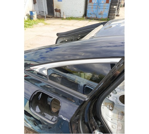 Глухое стекло (форточка) задняя правая