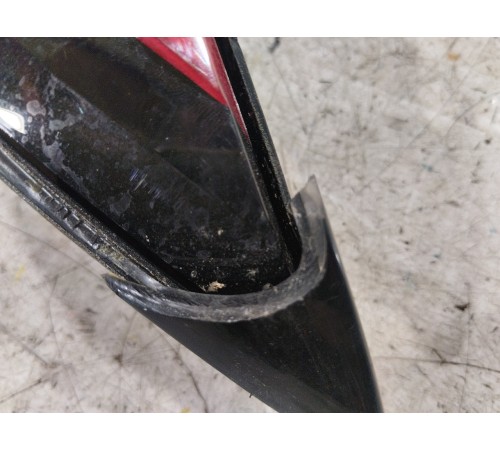 Фонарь крышки багажника левый внутренний