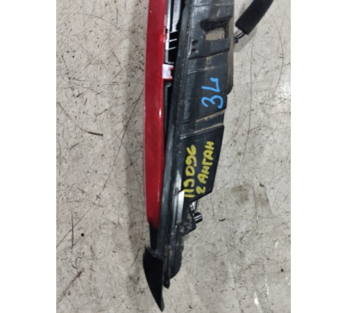 Фонарь крышки багажника левый внутренний