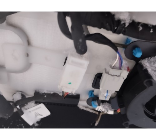 Сиденье (переднее левое)