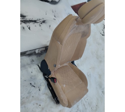 Сиденье (переднее левое)