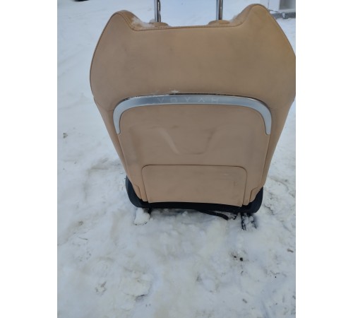 Сиденье (переднее левое)