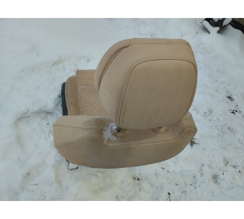 Сиденье (переднее левое)