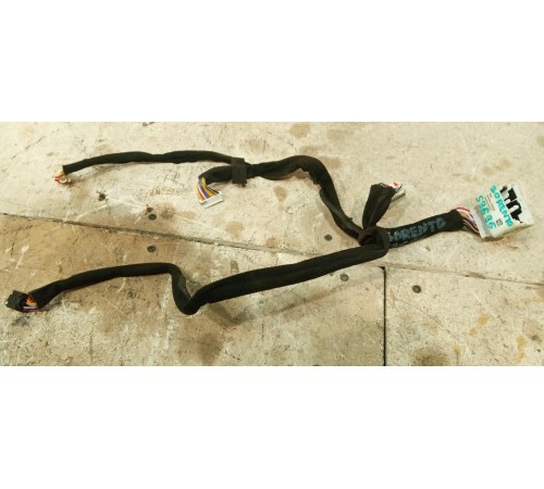 Электропроводка накладки центрального тунеля