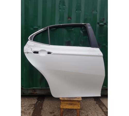 Дверь задняя правая