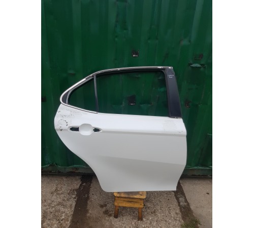 Дверь задняя правая