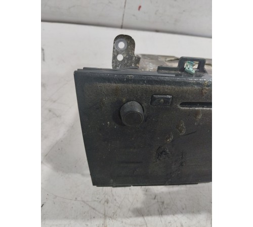 Магнитола (мультимедийный центр)