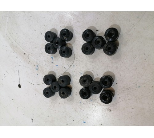 Колпачки на колесные болты