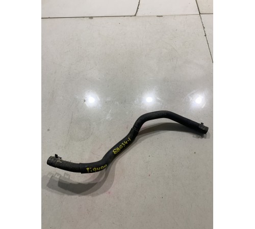 Патрубок системы охлаждения