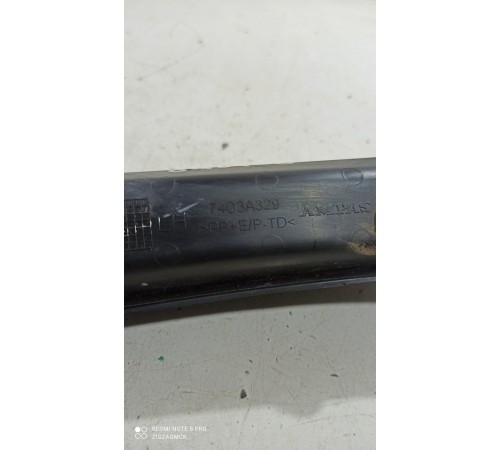 Накладка крышки багажника левая верхняя