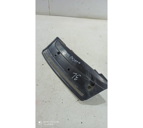 Накладка крышки багажника левая верхняя