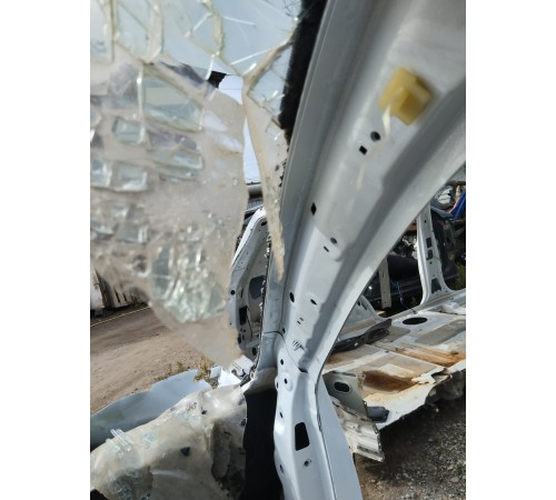 Стойка лобового стекла правая